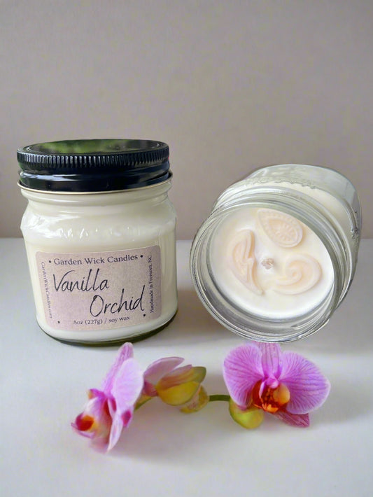 Vanilla Orchid mason jar candle with creamy floral and vanilla fragrance from Garden Wick